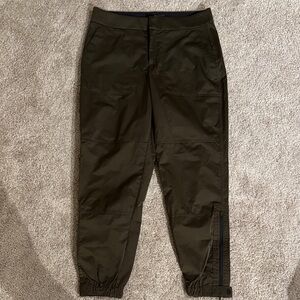 Athleta Women's Olive Cargo Pants